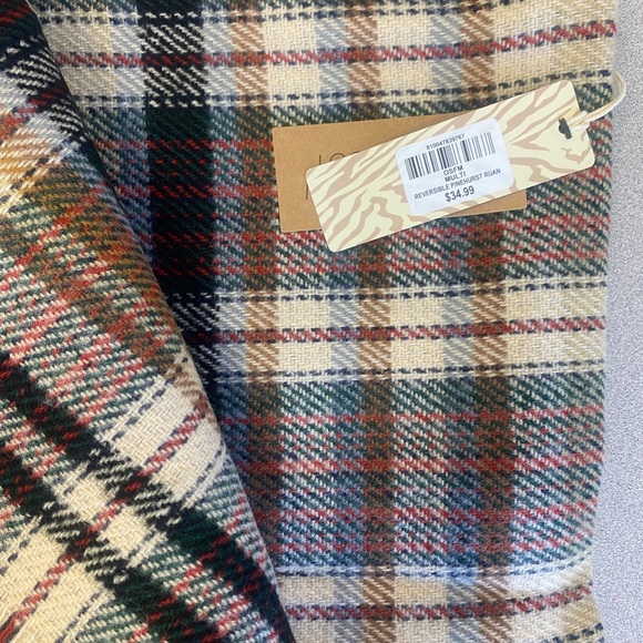 Plaid reversible ruana, beautiful intricate plaid pattern, bnwt - Picture 6 of 7